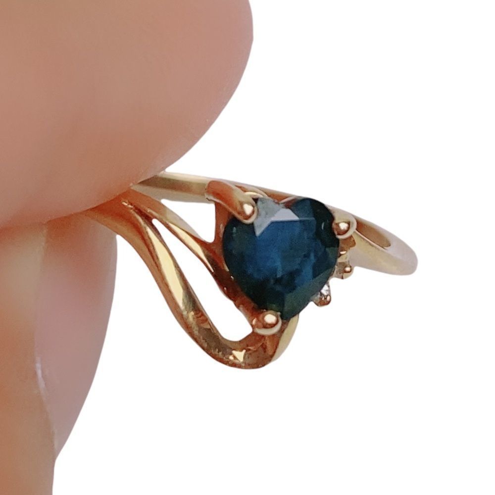 Women’s 14K Heart Blue Sapphire Yellow Gold Ring Sz 6 - Picture 8 of 16